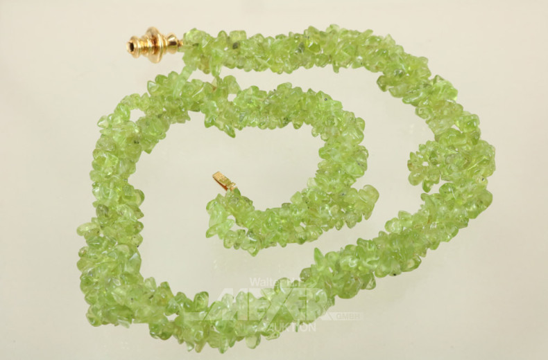Peridot-Kette mit 585er GG-Schließe