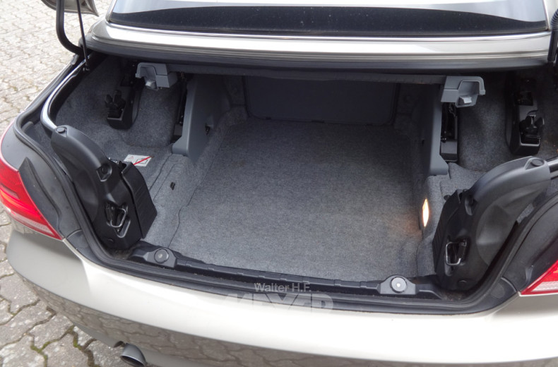 BMW 335i Cabrio, platinbronzemetallic