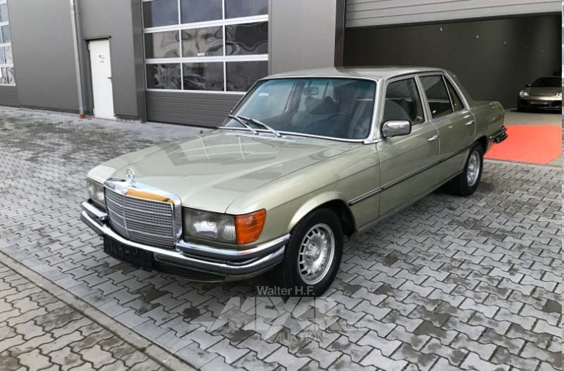 Oldtimer MERCEDES BENZ 280 SE W116,