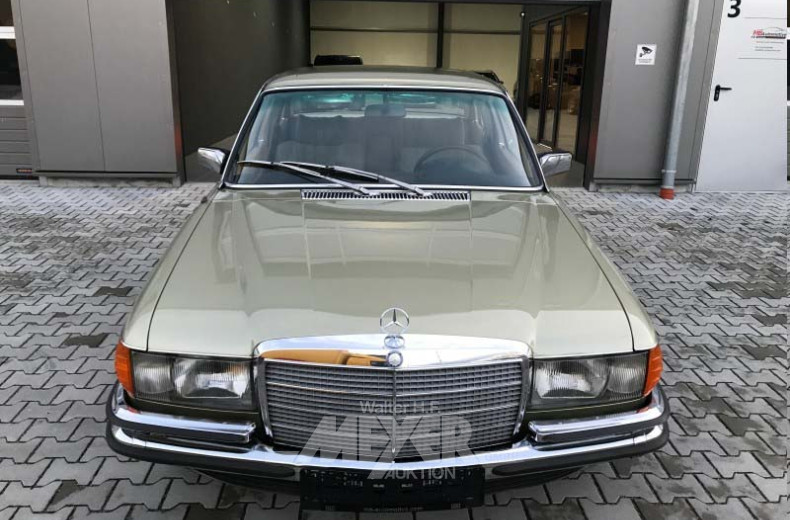 Oldtimer MERCEDES BENZ 280 SE W116,