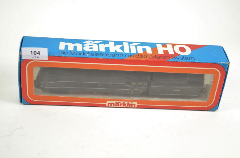 Dampf-Lok mit Tender