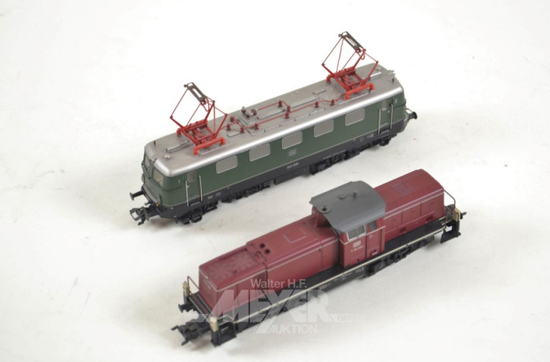 Diesel-Lok, 1 E-Lok,