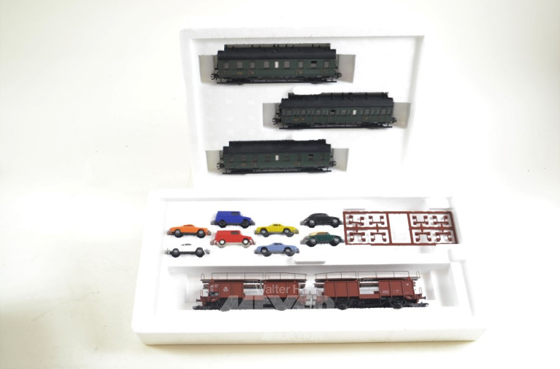 13 Pakete Güter- und Personen-Waggons