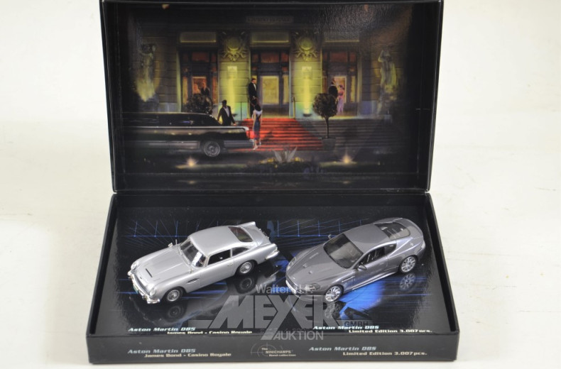 5 Kästen mit div.Automodellen