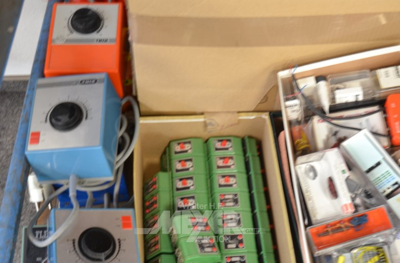 gr. Posten Eisenbahn-Zubehör und Klein-