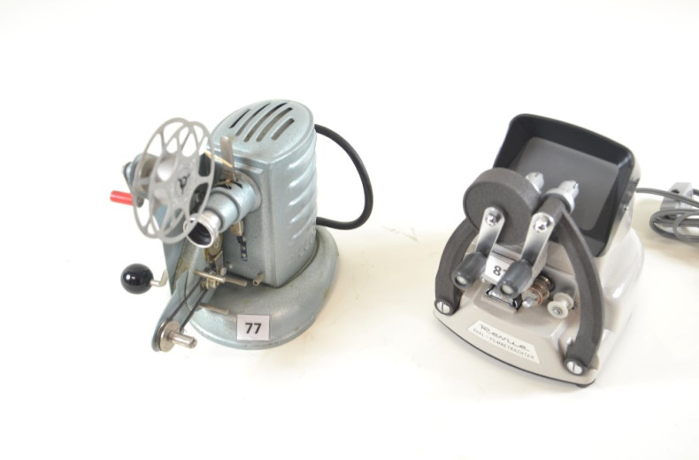 Regalfach Film-Projektoren und