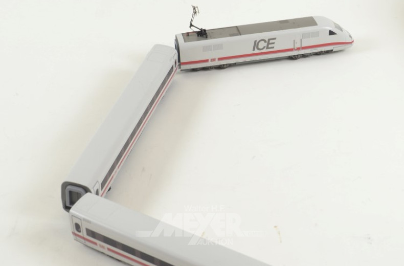 Triebwagenzug 43727 DB 808 022-8