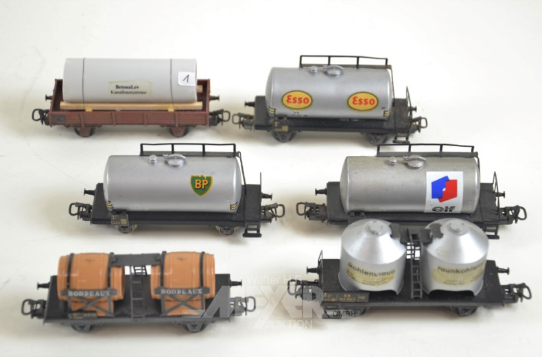 33 Güter-Waggons u.a. Kranwagen