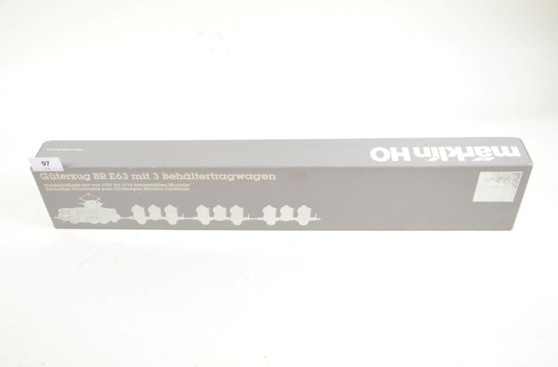 Güterzug BRE 63 mit 3 Behältertragwagen