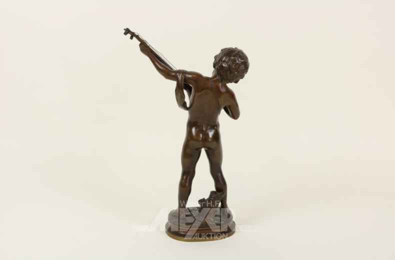 Bronze-Figur ''musizierender Jüngling''