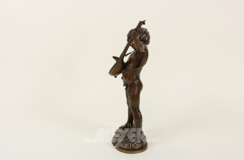 Bronze-Figur ''musizierender Jüngling''