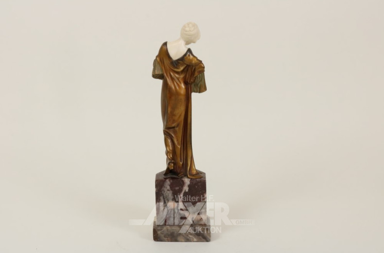 Bronze-Figur ''Galante Frau''
