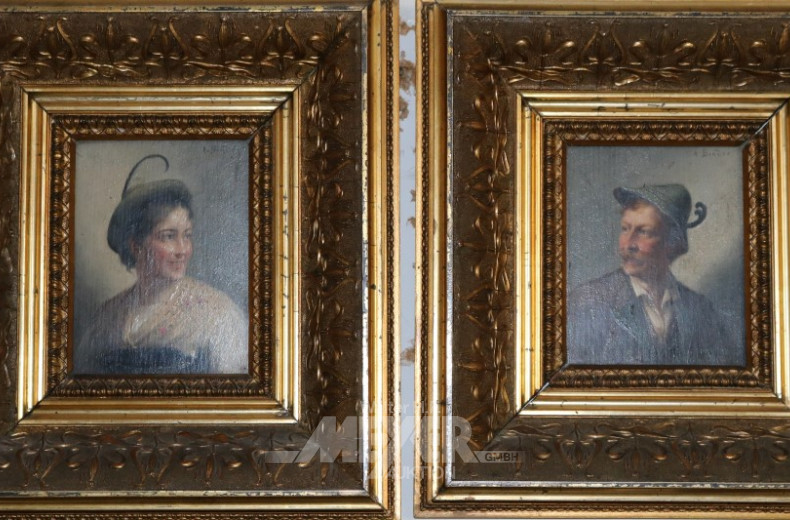 2 Gemälde ''Damen- und Herrenportrait''
