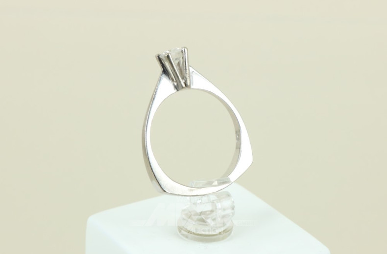 Damenring, 585er WG, mit 1 Brillant-