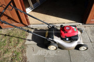 Benzinrasenmäher