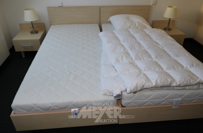 14 Doppelzimmer best. aus: