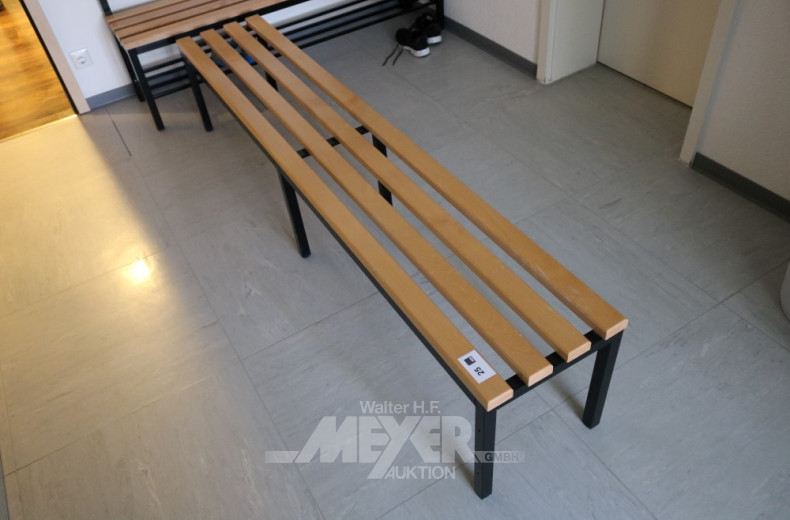 2 Umkleidebänke, Buche massiv