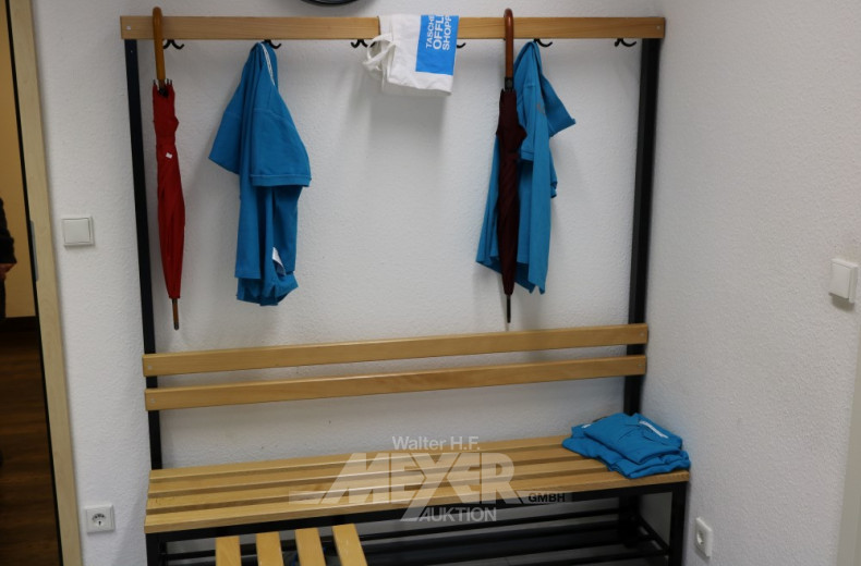 2 Umkleidebänke, Buche massiv