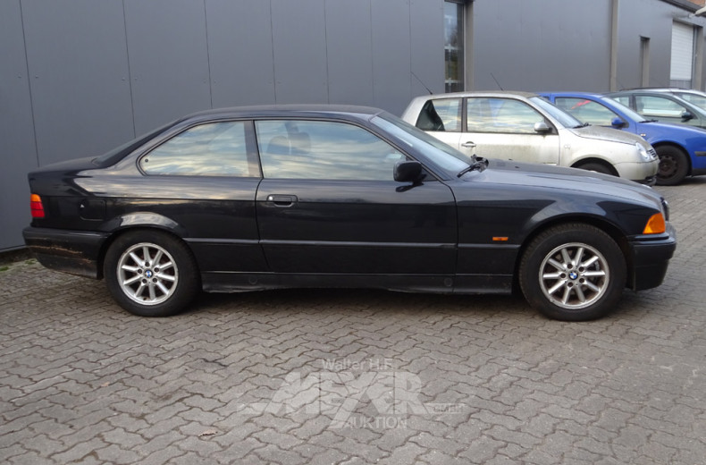 BMW 316i E36, schwarz