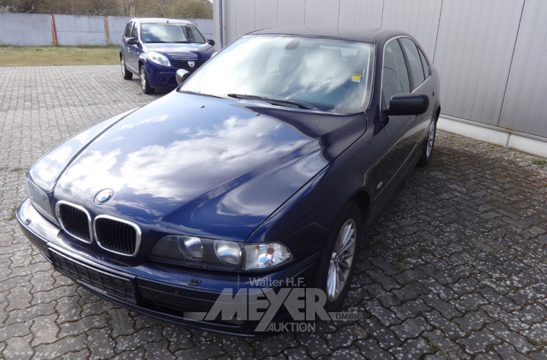 BMW 520i E39, blau