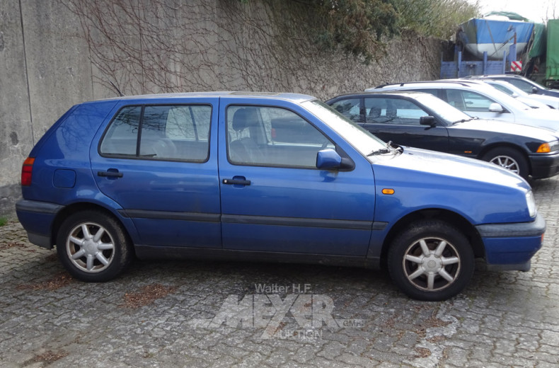 VOLKSWAGEN Golf III, hellblau