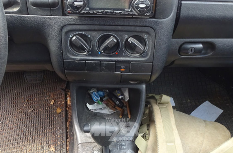 VOLKSWAGEN Golf III, hellblau