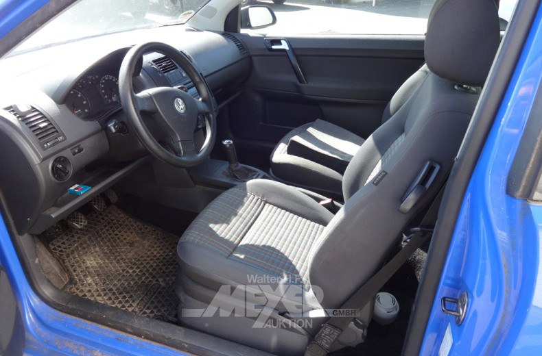 VOLKSWAGEN Polo 9n, blau