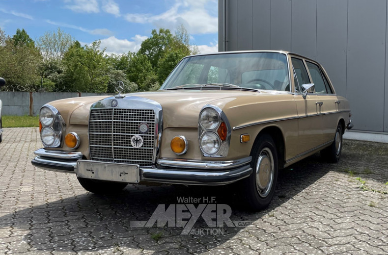 MERCEDES-BENZ W108 280SEL 4.5 V8, braun