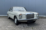 MERCEDES-BENZ W115/8 220D, weiß