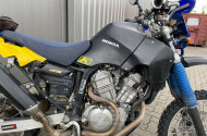 HONDA XRV650 Motorrad, blau/gelb
