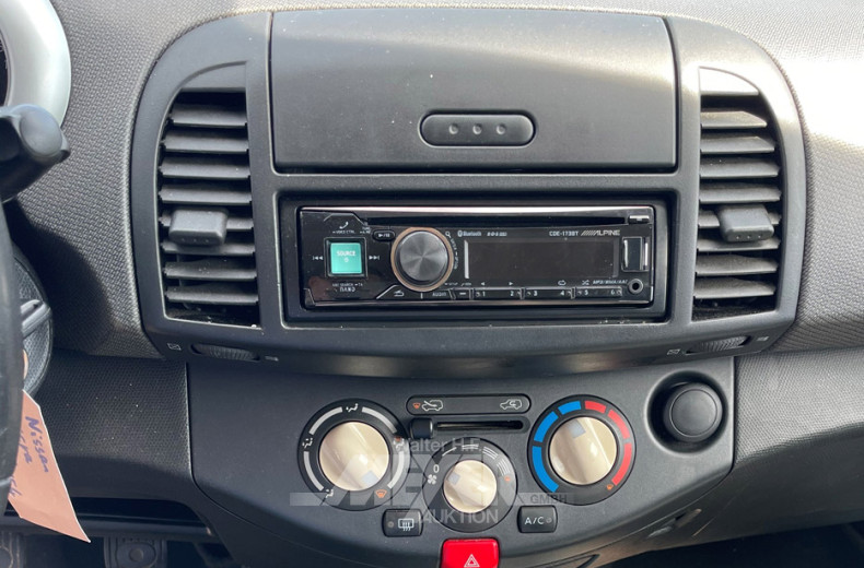 NISSAN Micra, hellblau