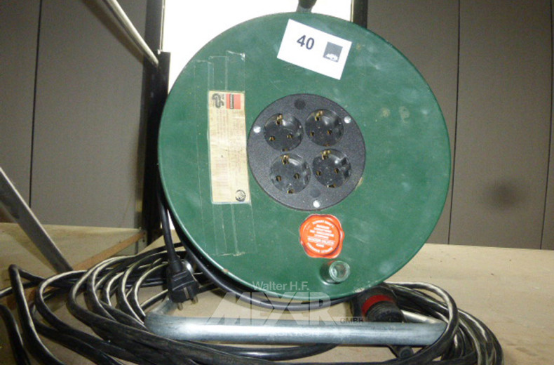 Kabeltrommel und Verlängerungskabel