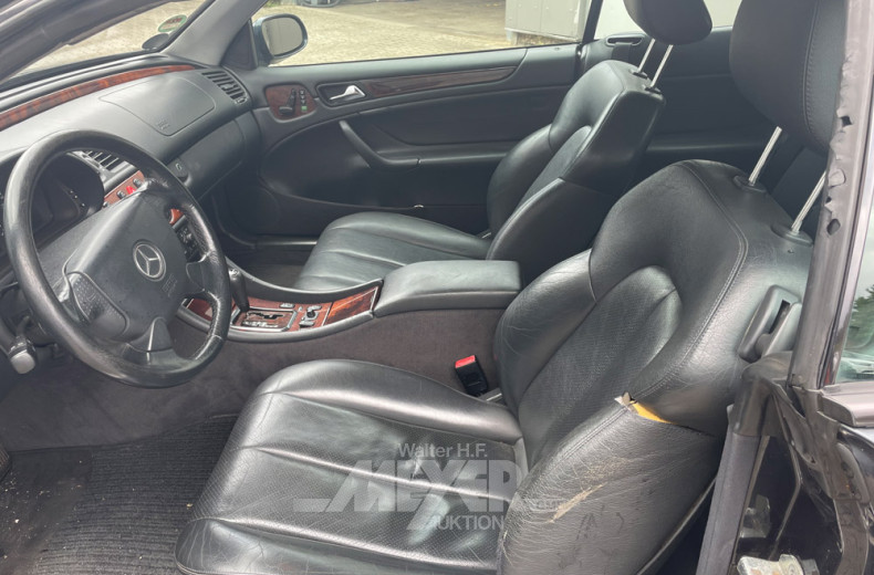 MERCEDES-BENZ CLK320 Cabriolet,
