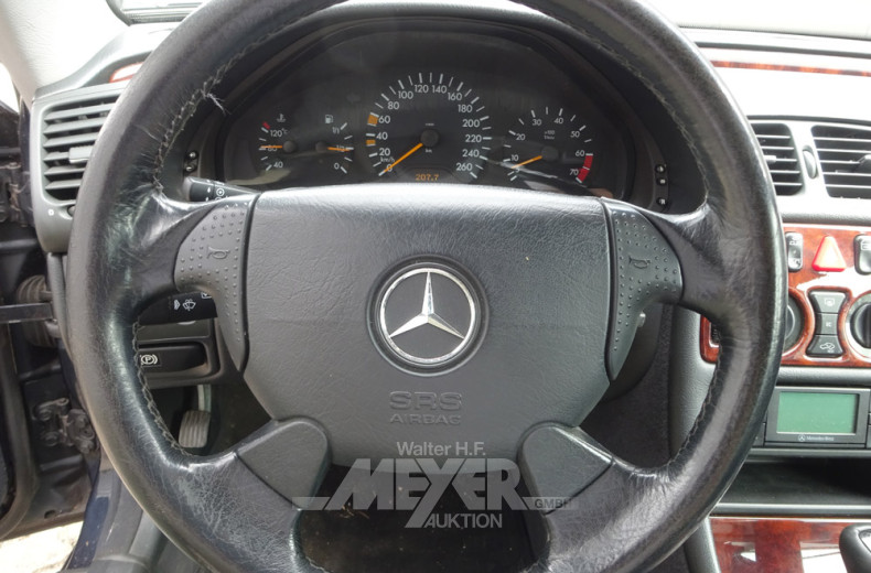 MERCEDES-BENZ CLK320 Cabriolet,