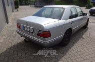 MERCEDES-BENZ W124 E200 Limousine