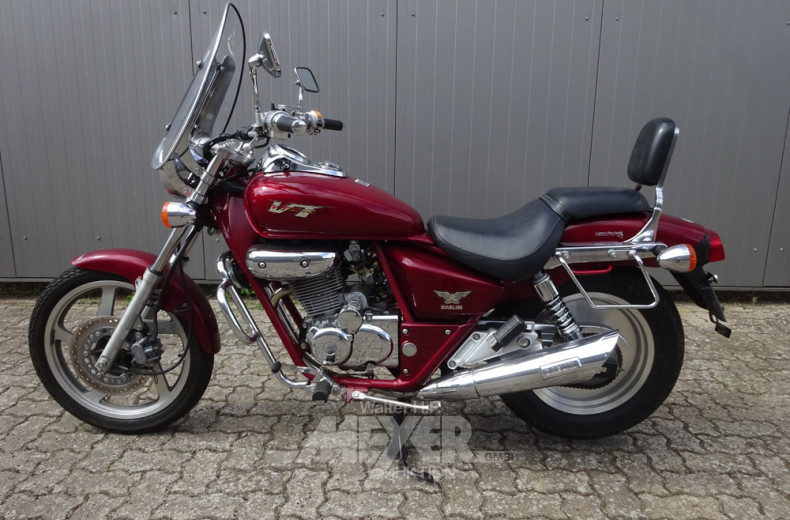 Motorrad DAELIM VT125F, rot metallic