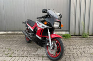 Motorrad KAWASAKI ZX900A, rot/grau