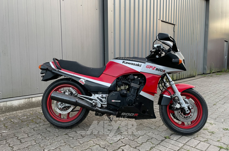 Motorrad KAWASAKI ZX900A, rot/grau