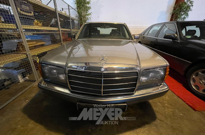 MERCEDES-BENZ 420SE W126,