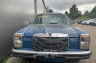 MERCEDES-BENZ W115/8 240D, hellblau