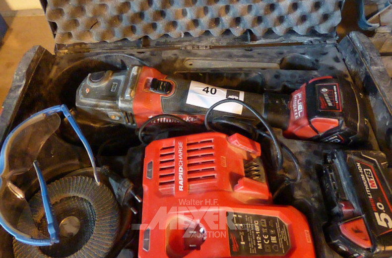 Akku-Winkelschleifmaschine im Koffer