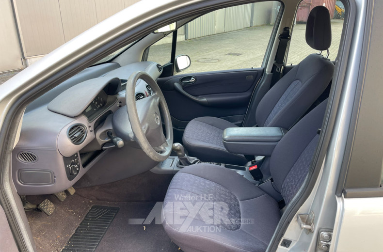 MERCEDES-BENZ A160 Classic, silber,