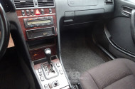 MERCEDES-BENZ C180 Elegance, silber,