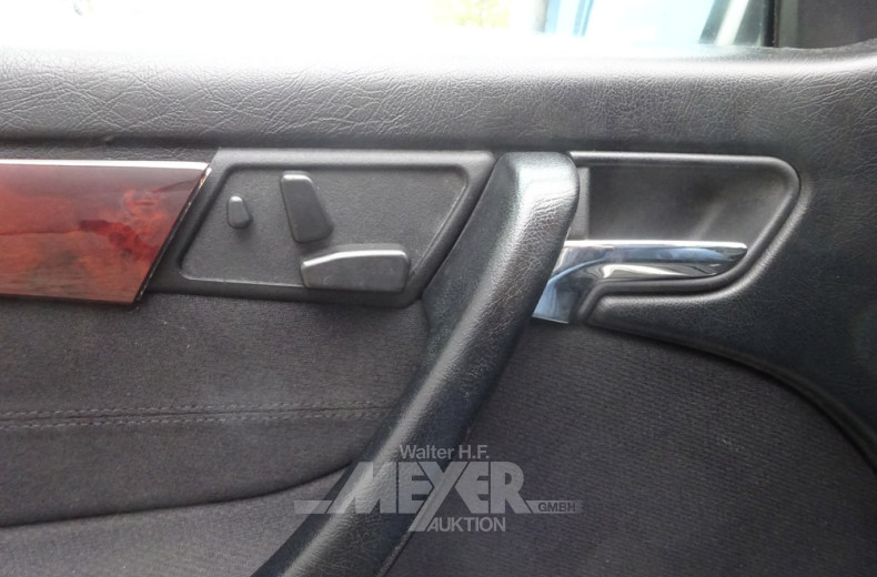 MERCEDES-BENZ C180 Elegance, silber,