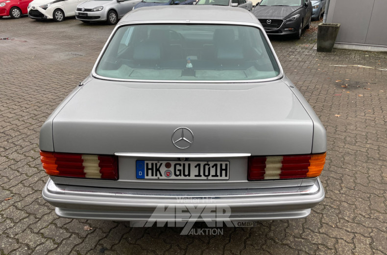 MERCEDES-BENZ W126 380SEL,