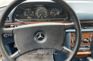 MERCEDES-BENZ W126 380SEL,