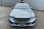 MERCEDES-BENZ E300 Bluetec