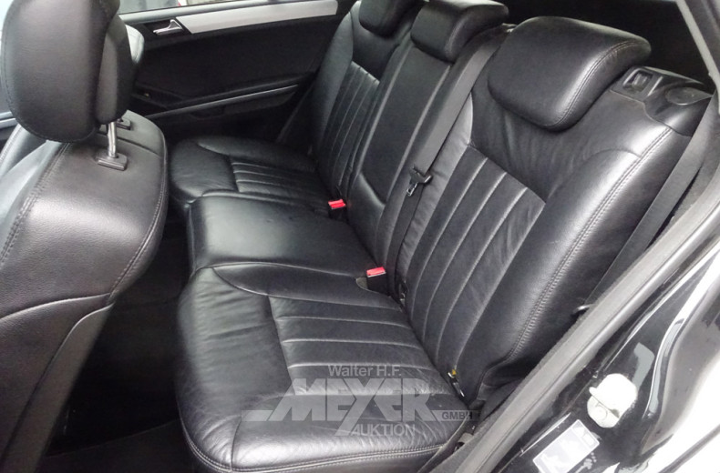 MERCEDES-BENZ ML320 CDI 4Matic, schwarz