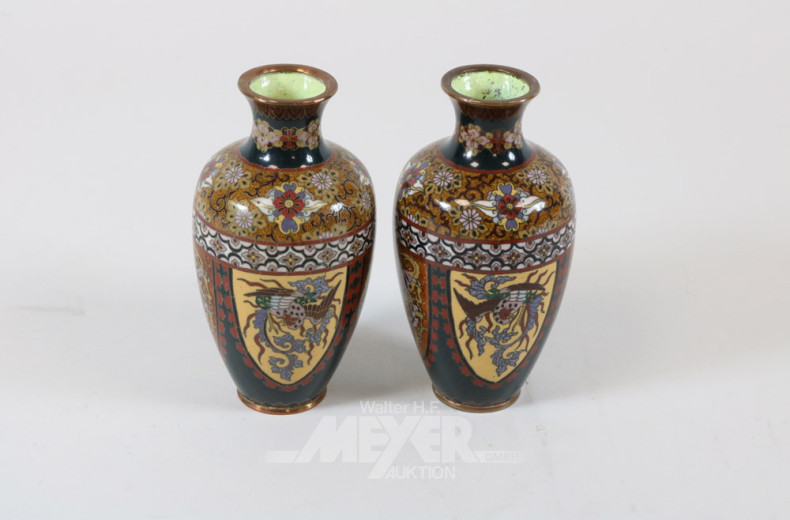 Paar kl. Cloisonnè-Vasen,
