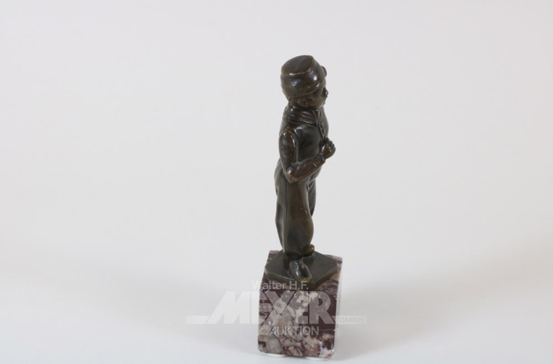 kl. Bronzefigur, ''Knabe in holl. Tracht''